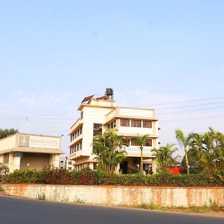 Hotel Manik Moti Lonavala Exteriör bild